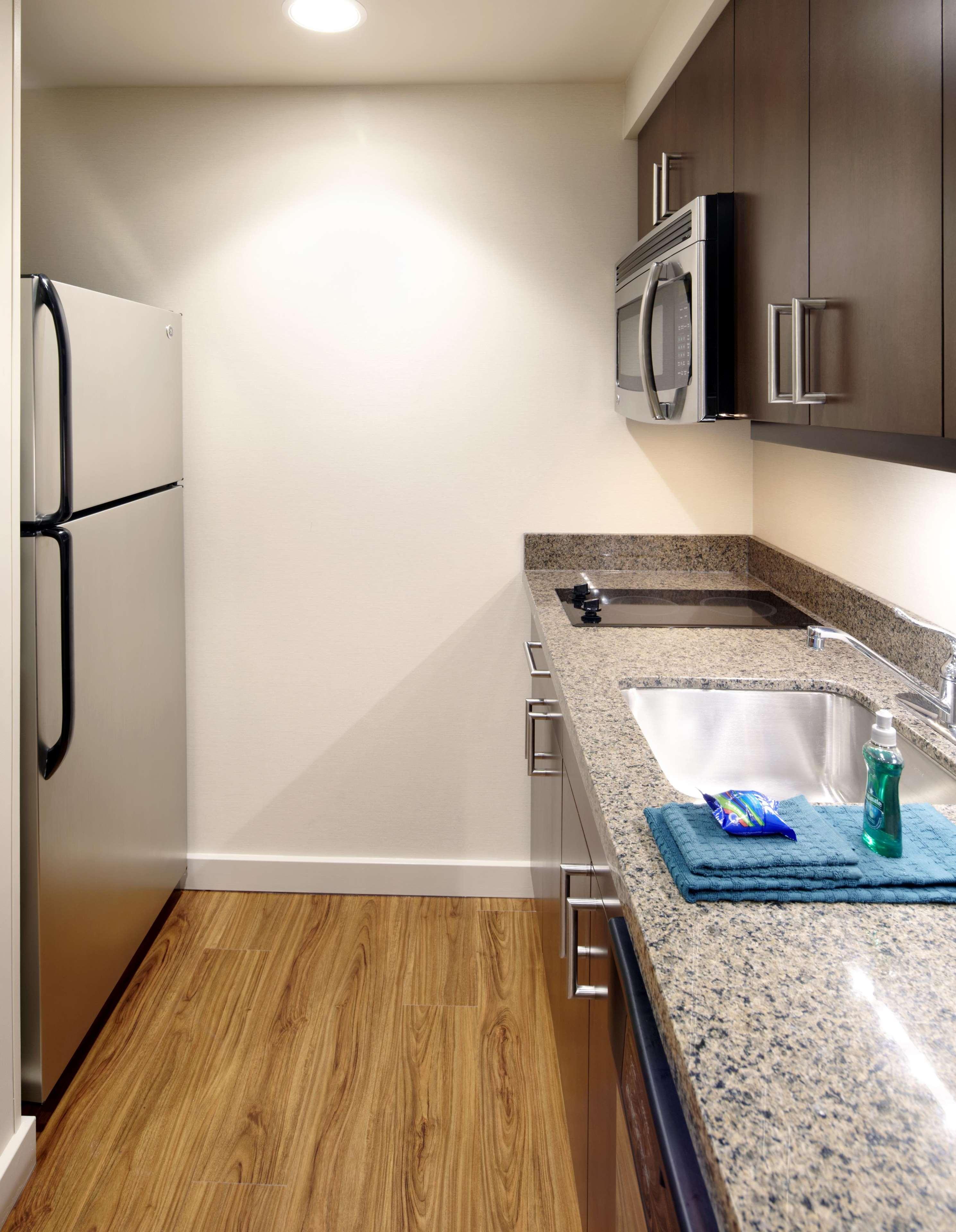 Homewood By Hilton Pittsburgh Airport/robinson Mall Area